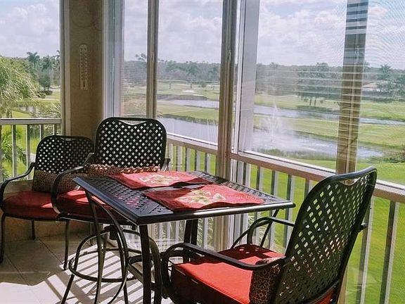 5th image of 10449 Washingtonia Palm Way APT 3241