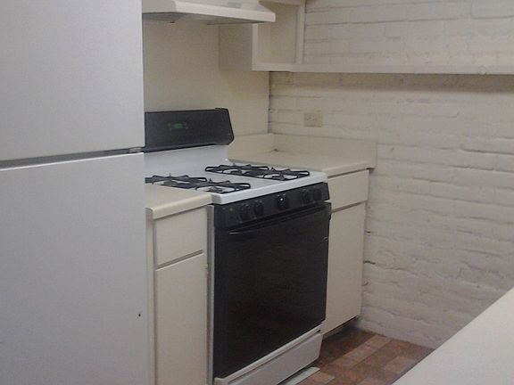 3rd image of 5119 Donnelly Ave