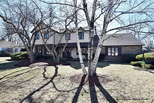 2352 Tanglewood Ct photo 1