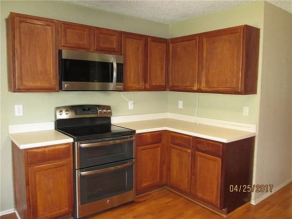 5th image of 8605 Clear River Ln