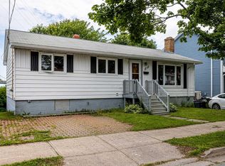 3895 Kencrest Ave, Halifax, NS B3K 3L4