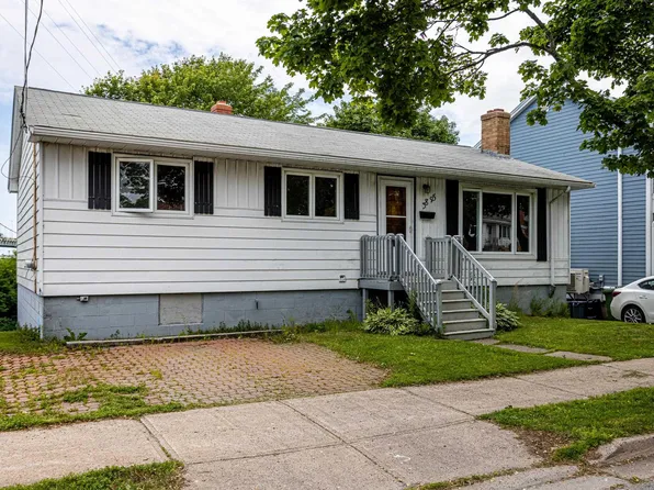 3895 Kencrest Ave, Halifax, NS B3K 3L4