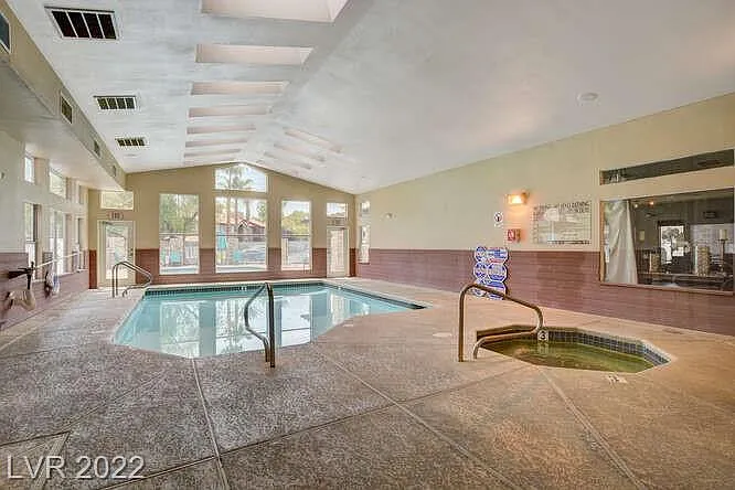 2750 S Durango Dr — Photo 32
