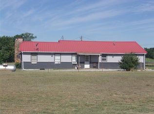 577 Gilmore Stone Rd, Bowie, TX 76230