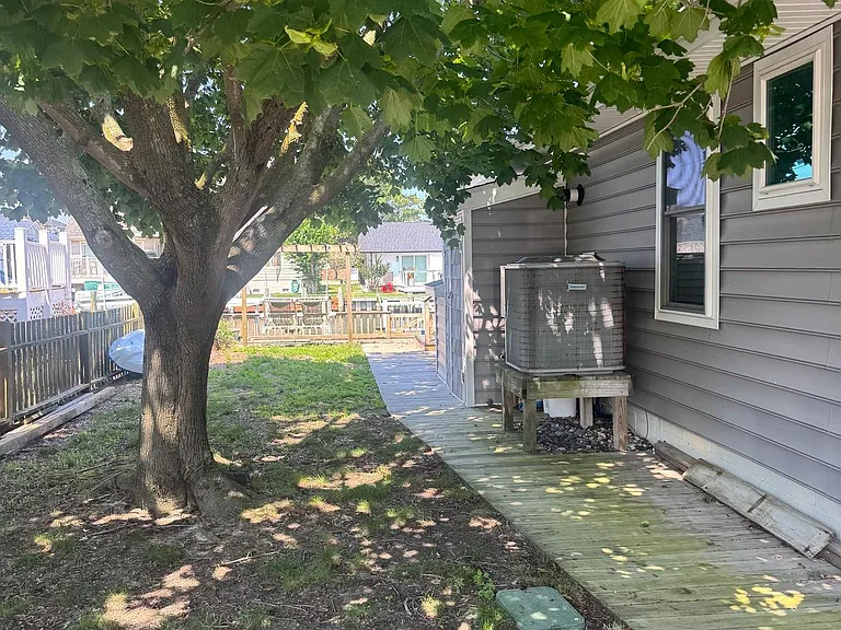 10613 Shifting Sands Dr — Photo 4