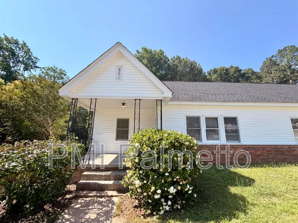 260 8th St, Winnsboro, SC