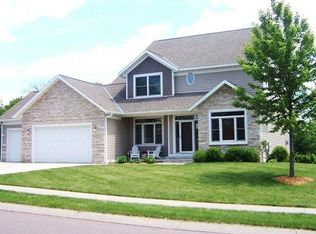 513 Diamond Creek Rd, Mankato, MN 56001