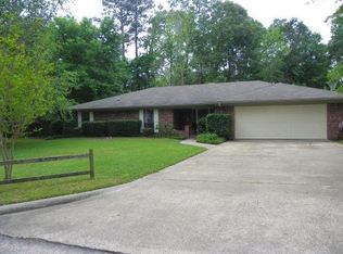1504 Cherry Hill Dr, Lufkin, TX 75904