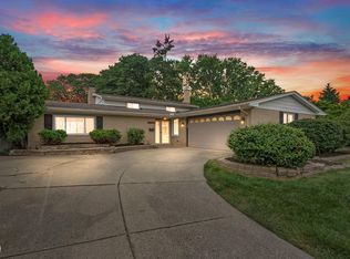 34274 Wood St, Livonia, MI 48154