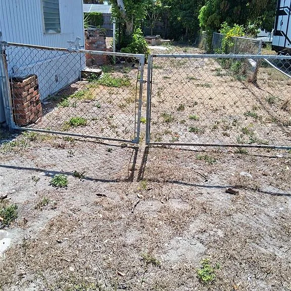 3512 32nd St W — Photo 15