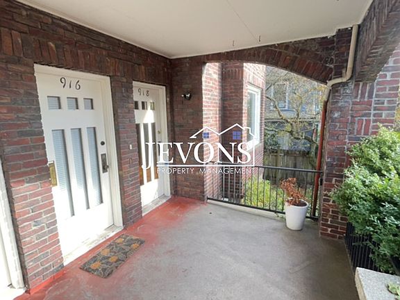 4th image of 914 N 40th St #918