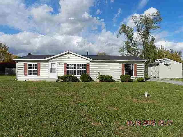 2360 S Oak Dr photo 1