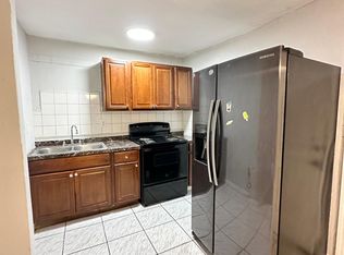 1252 NW 27th St #3, Miami, FL 33142