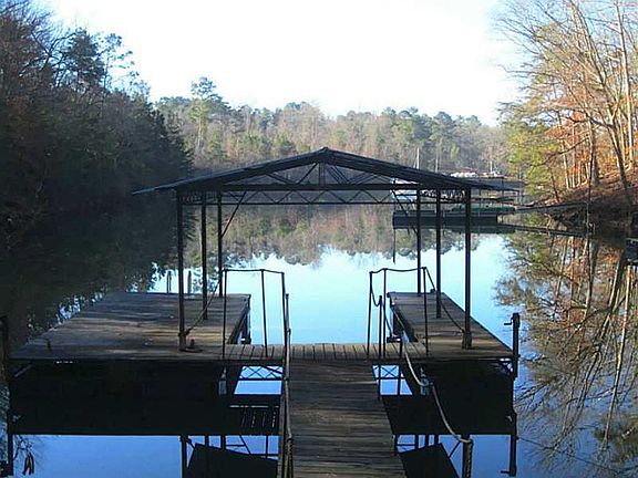 3rd image of 4609 Circle Dr