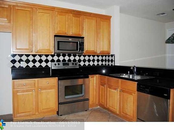 5th image of 1110 NW 2nd Ave #1110