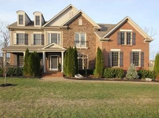 3804 Robbins Nest Ct, Thompsons Station, TN 37179