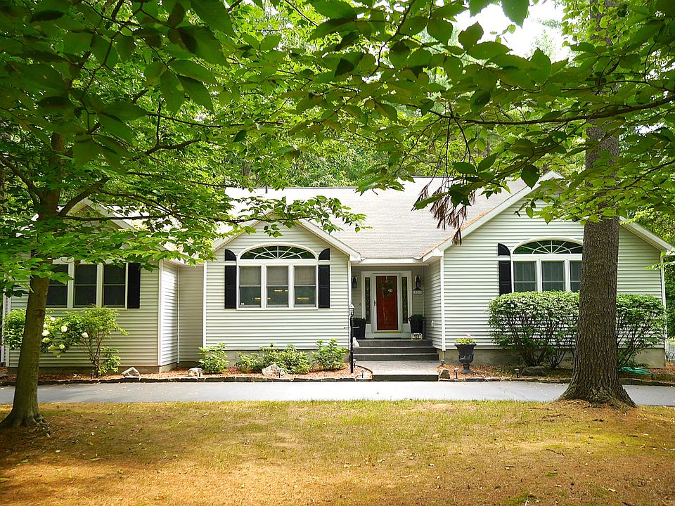 1st image of 102 Chelsea Dr