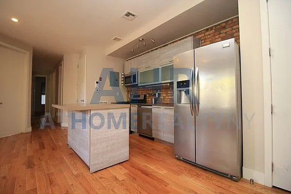 Rented by At Home Realty NY LLC | media 30