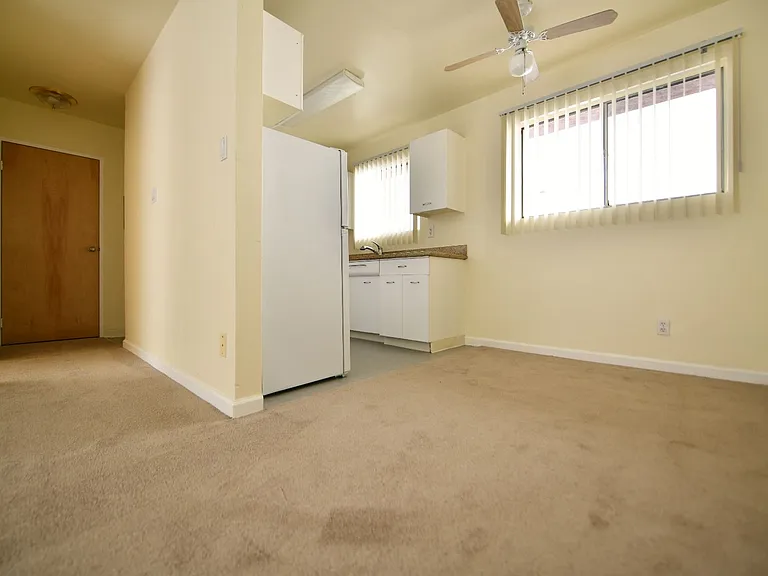 1555 Madison St — Photo 12