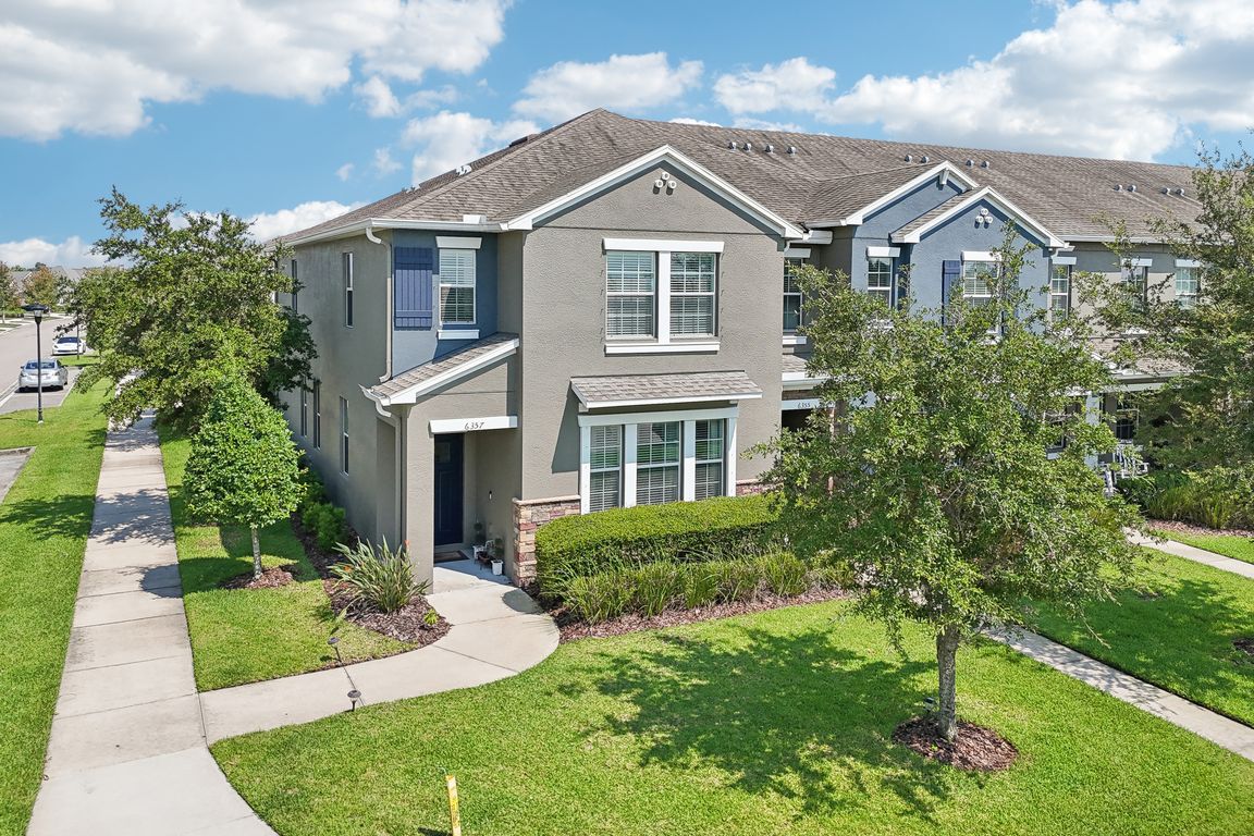 Shore Vista Pl-036.jpg