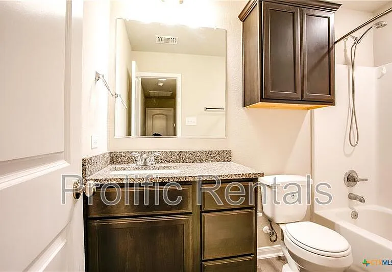 805 Stockdale Rd — Photo 20