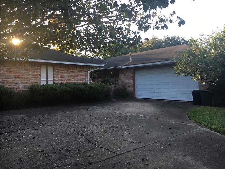 1st image of 10414 Sagewillow Ln
