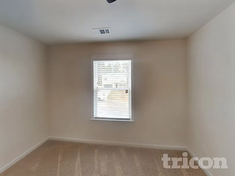 56 Leyland Ct — Photo 8