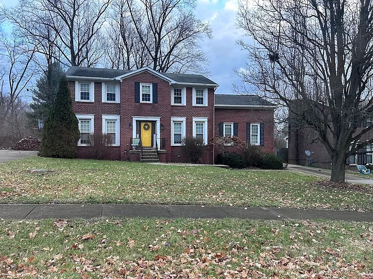 602 Creekvalley Rd — Photo 1