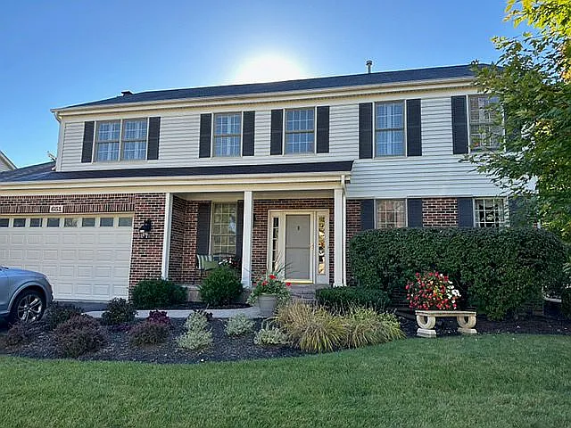 651 Middleton Ln photo 1