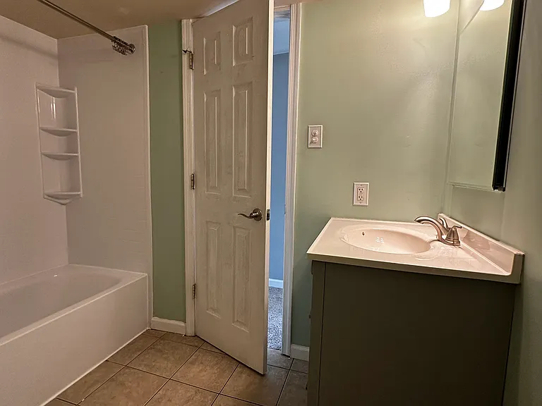 425 Spring Mill Ave — Photo 16
