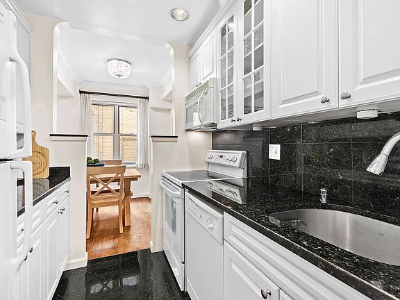 4th image of 80 Park Ave APT 2P