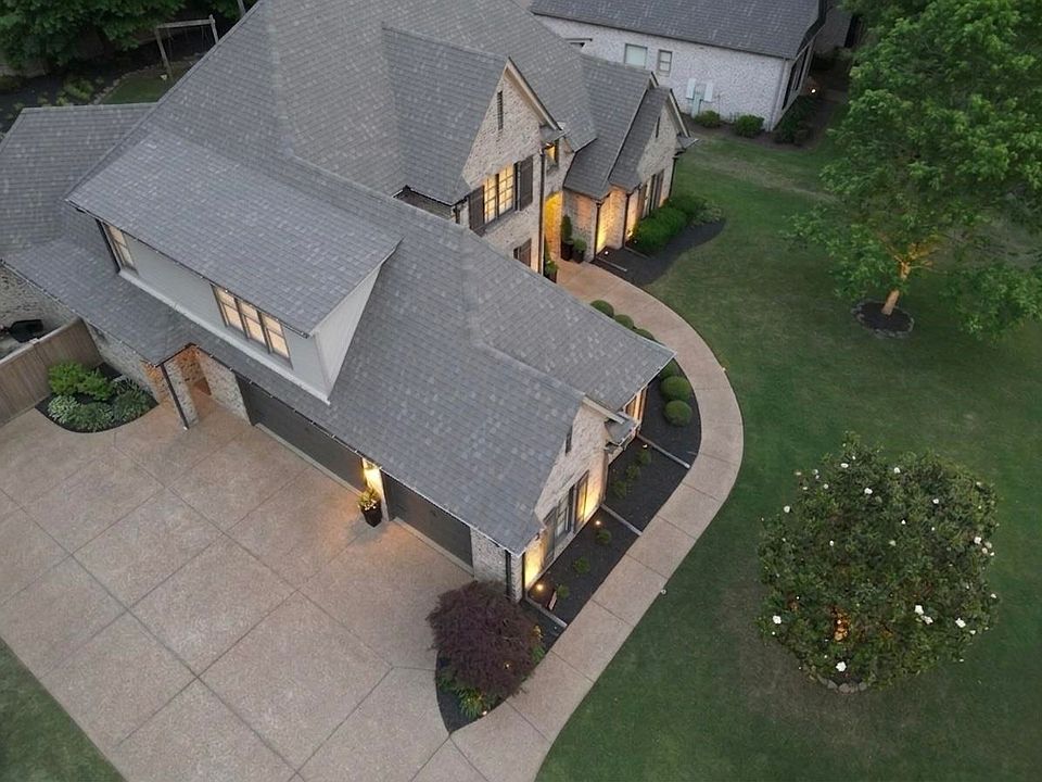 1st image of 1644 Brackenshire Ln