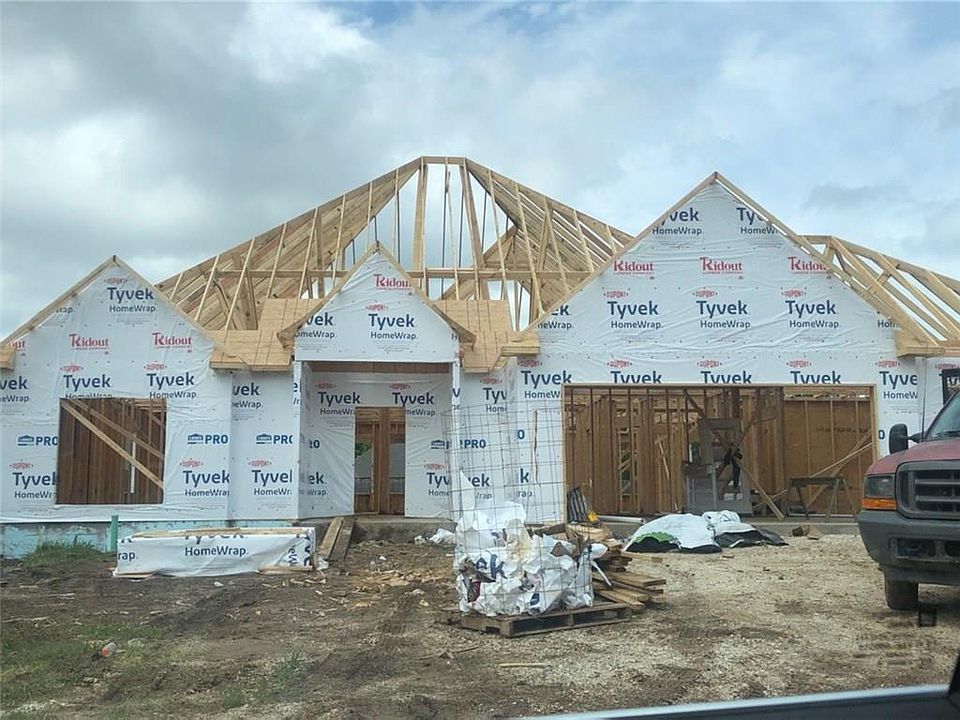 1st image of 3658 W Bowling Green Pl