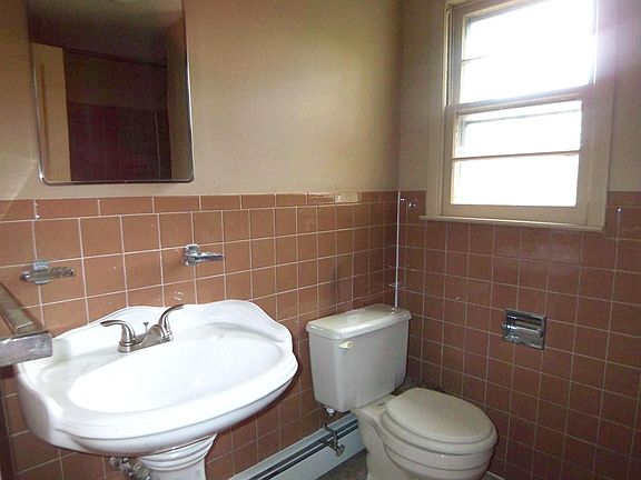 5th image of 2727 Nostrand Ave