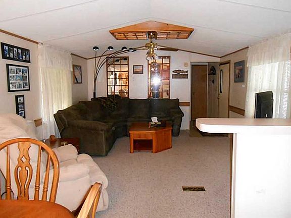 4th image of 5205 Candlewood Ln