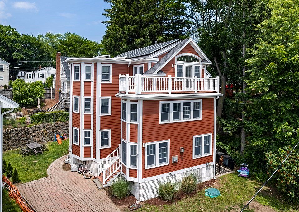 1st image of 22 Hobart Ave