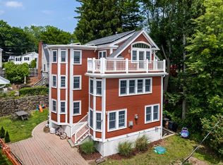 22 Hobart Ave, Beverly, MA 01915