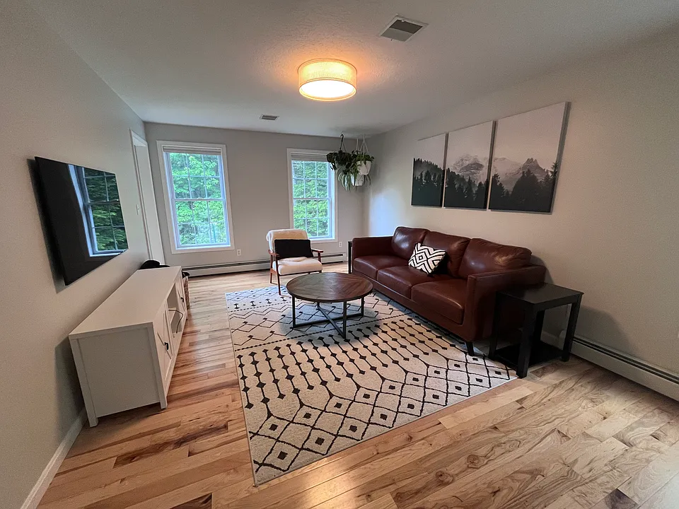 73 Harmony Rd