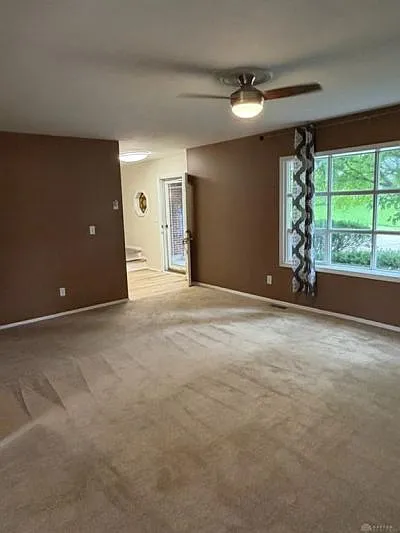 4 bed, 2.5 bath, 2003 sqft, $1,795 — Photo 4