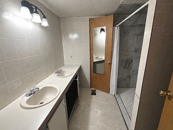 5th image of 6655 Jackson Rd #751