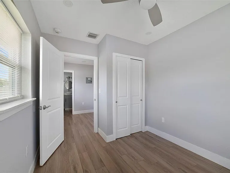 4521 Edgewater Dr #1 — Photo 11