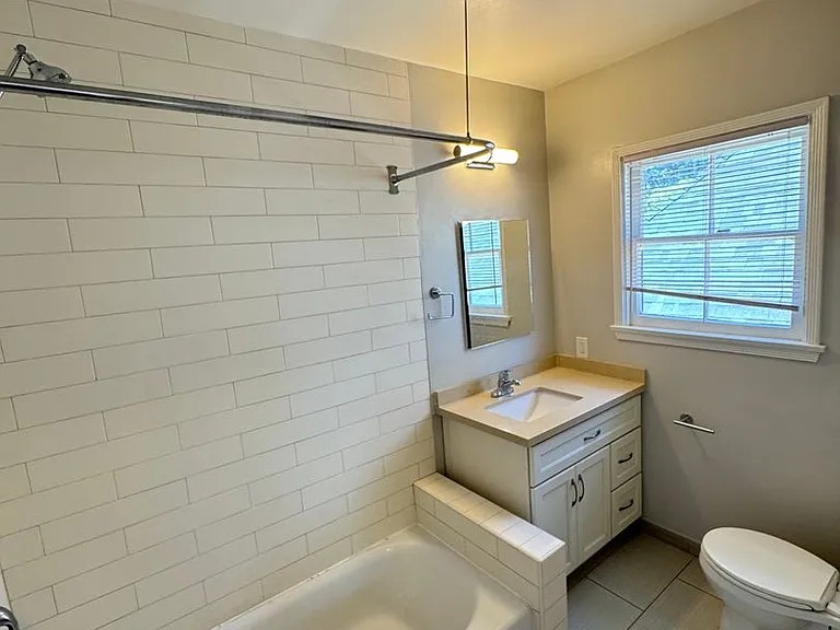 1112 Donaldo Ct — Photo 24