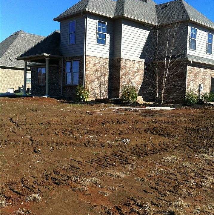 2nd image of 1403 Southern Sky Cir