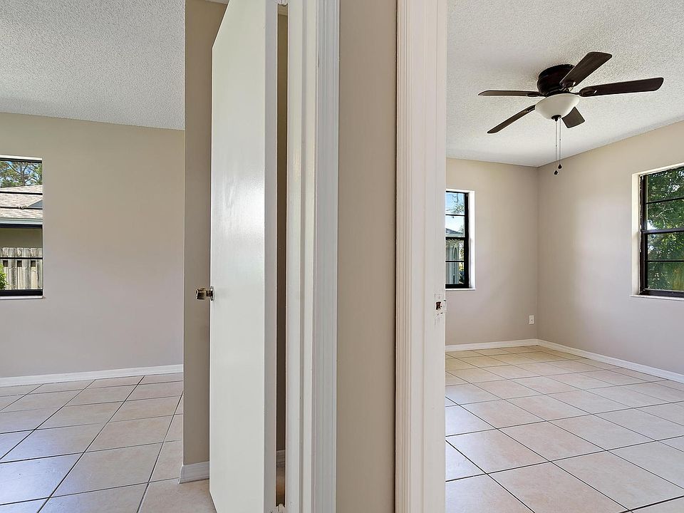 1st image of 2352 SW Bayshore Blvd