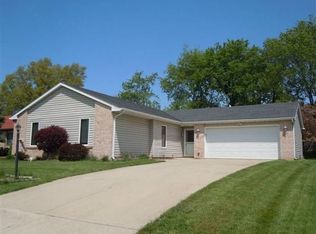 2122 Foxboro Dr, Fort Wayne, IN