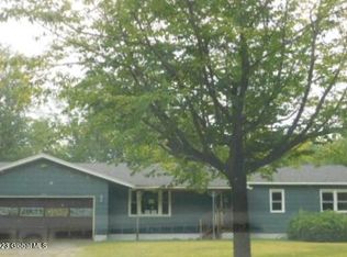 122 Shawn Dr, Caroga Lake, NY 12032