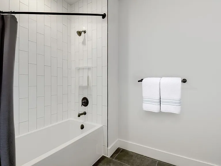 2500 Longview St #513 — Photo 4