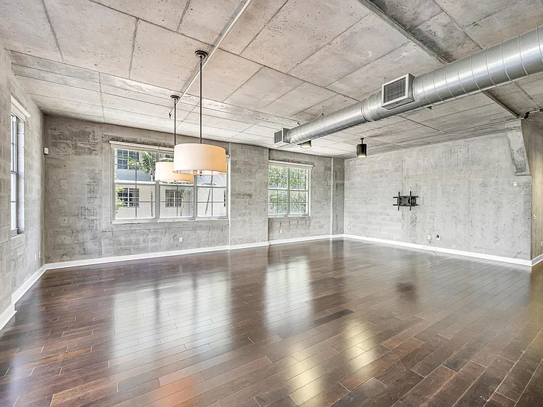 411 NW 1st Ave #202 — Photo 16
