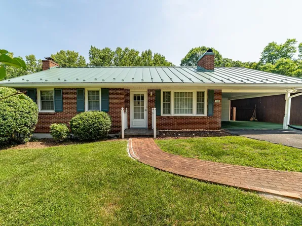 182 Mountainview Dr, Madison Heights, VA 24572