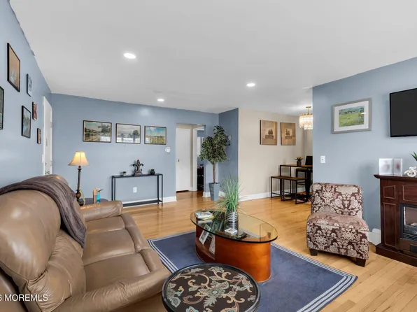 155 Wyckoff Road #B, Eatontown, NJ 07724